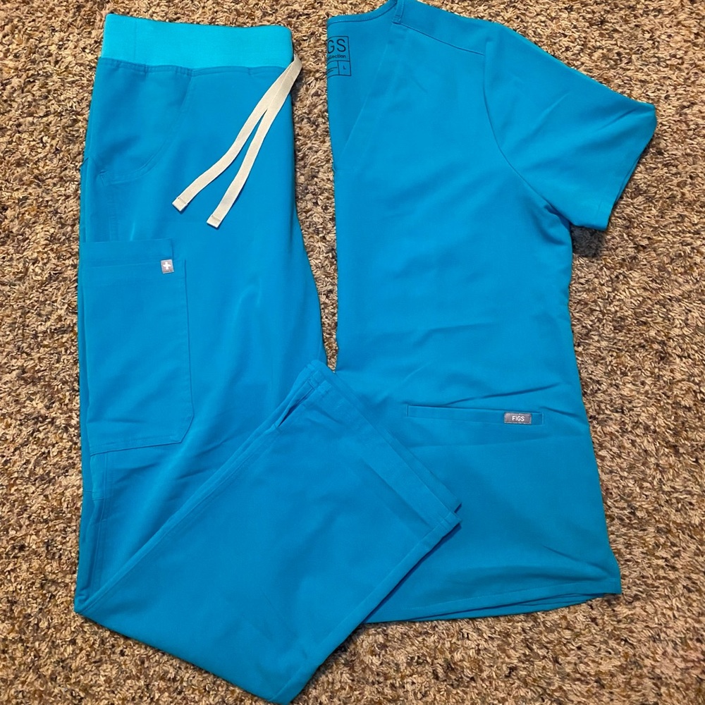 FIGS Scrubs set - Ltd ed TEAL - KADE bottoms sz M, CASMA top sz L - EUC